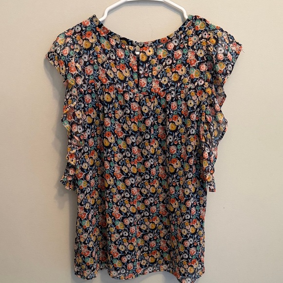 LOFT Navy Floral Smocked Ruffle Sleeve Top. Size Medium - Picture 6 of 7